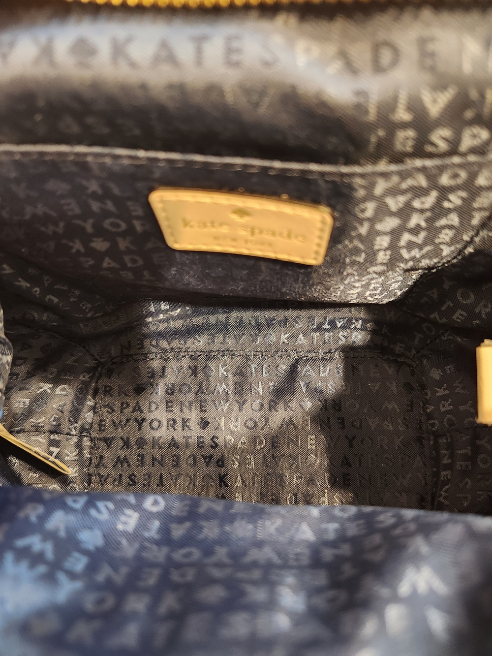 Kate Spade Cream and White Women's Crossbody Bag with Bow and Scarf Accent - Picture 6 of 15